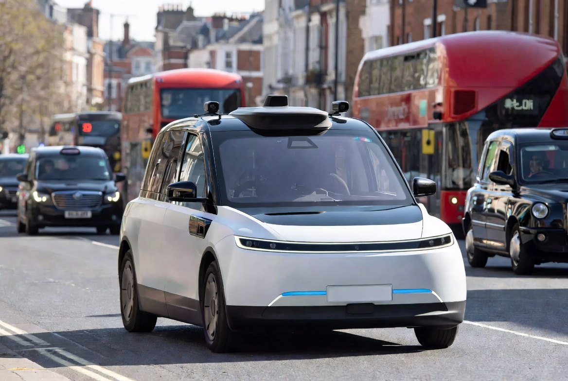 Self-driving taxis cleared for London streets ‘later this summer’