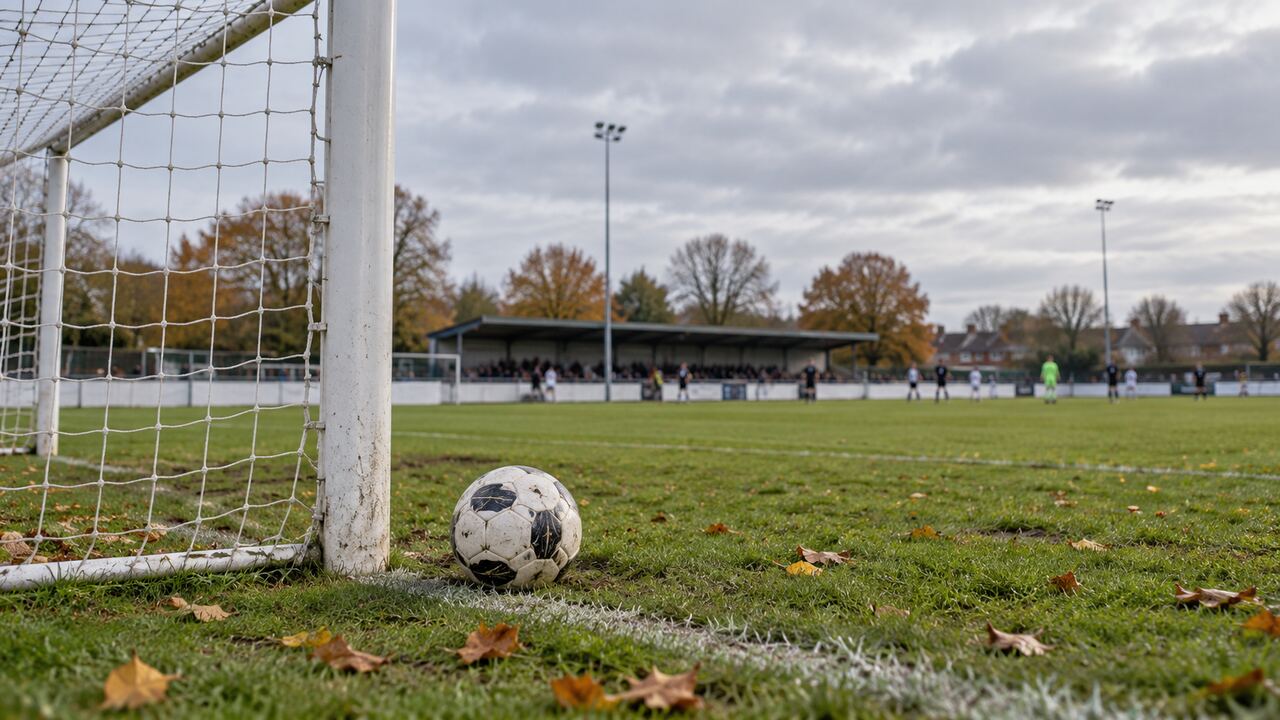 Hanwell Town lose 2–0 to Bath City after two early goals